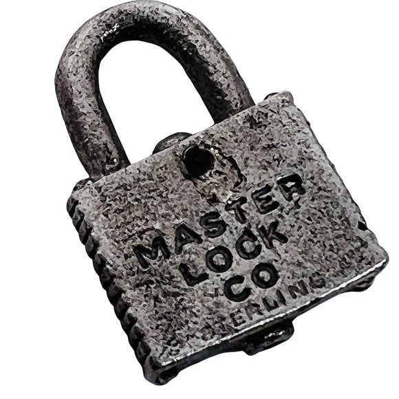 Master Lock Co Sterling Silver Charm Pendant Miniature Fixed Lock - Picture 1 of 7